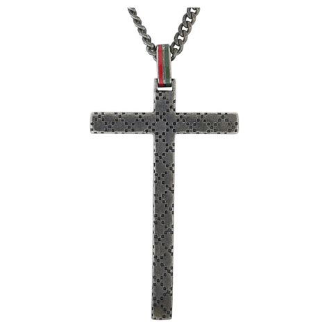 Gucci Diamantissima Silver Cross Pendant Necklace .